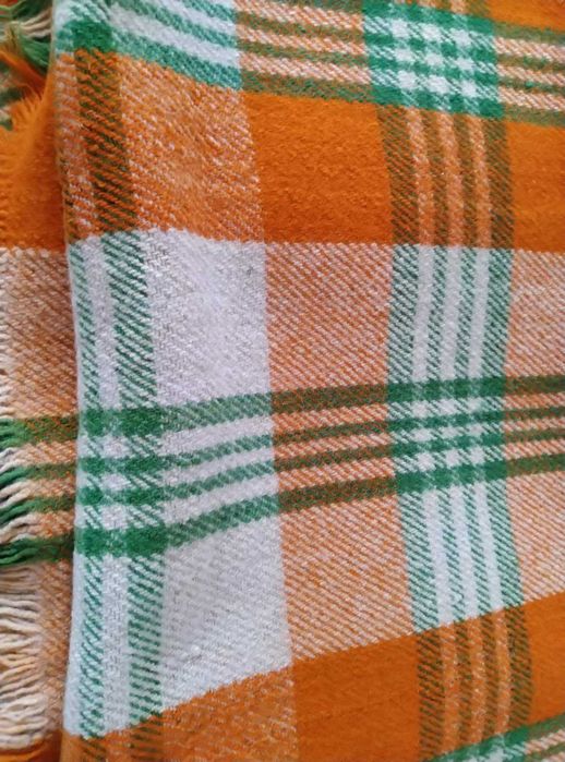 Продавам нови родопски одеяла 100% вълна и ръчно плетена пелена