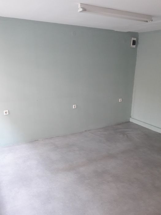 Дава се под наем Офис в Бургас, Център - 14 кв.м за 178.5 € - Снимка #3