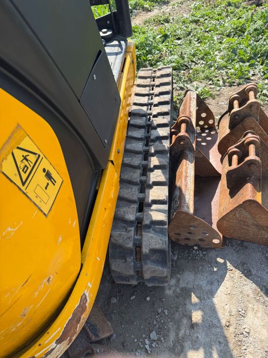 Мини  багер JCB 8018 2015 година 1.8т