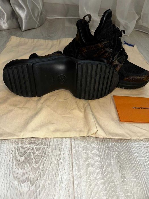 Adidasi sport luis vitton