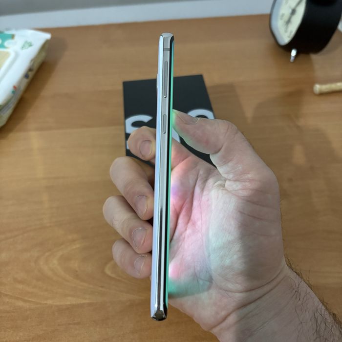 Самсунг С10 за 65.000