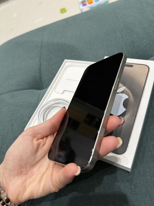 Iphone 15 pro max 256gb батерия 89%