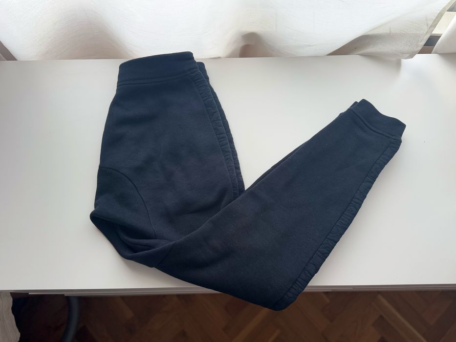 Nike - ватиран дамски анцуг (S)