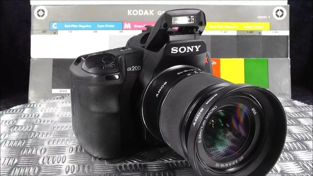 Sony Alpha A200 (Зеркальный)