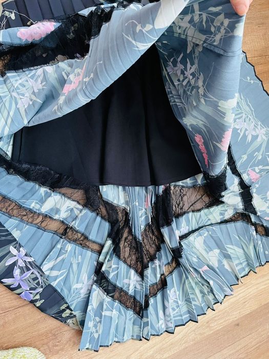 Fusta Ted Baker, nouă fără eticheta, măsură 38, talia 2