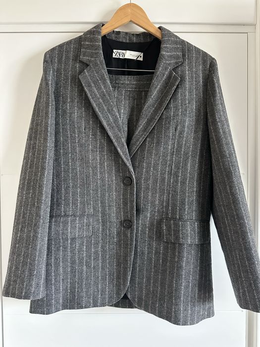 Рокли, костюми Zara, S*andro, B*rberry