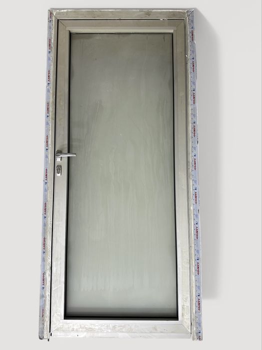 Алюминиевая Офисная Дверь С Матовым Стеклом