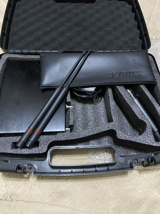 Microfon ULX D2 si Compresor de voce