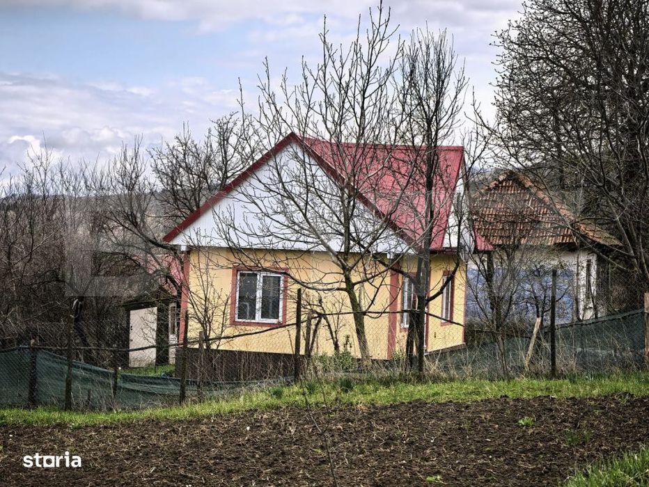 Casa noua cu 1150 mp teren  – Schitu Duca