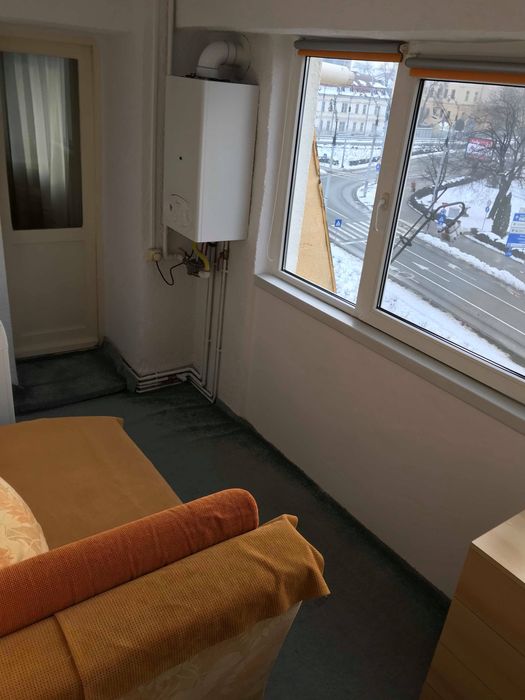 De închiriat: Garsonieră decomandată, 37 mp, zonă Centrală
