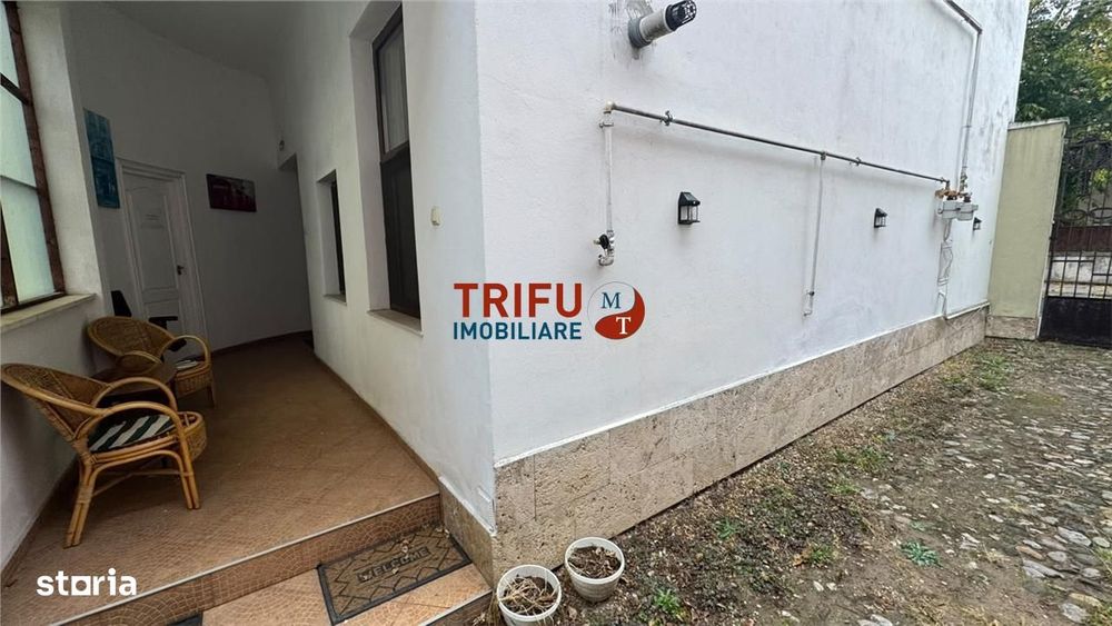 Apartament spatios cu 2 camere in vila, zona Centru, pretabil locuinta