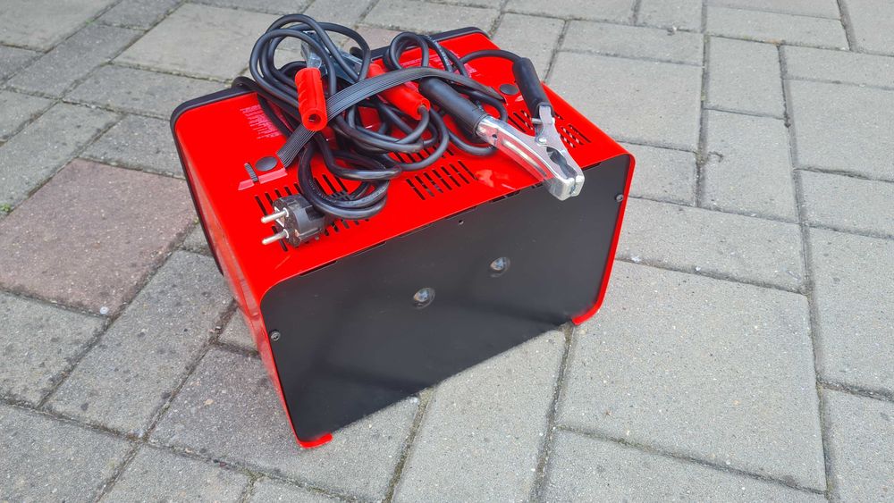 Vand redresor auto profesional/robot pornire Telwin Leader 400 Start, pentru incarcare acumulatori auto, iesire pentru 12/24 V, intrare 230 V, ca nou