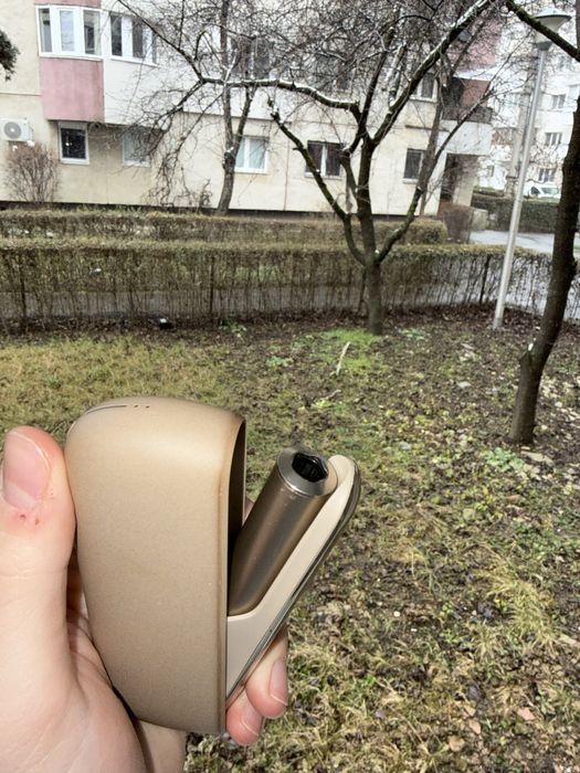 Vand Iqos Iluma+scrumiera Iqos