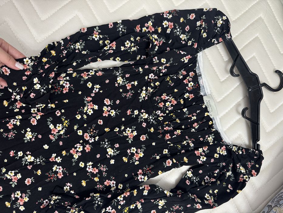 Красивое корсетное платье