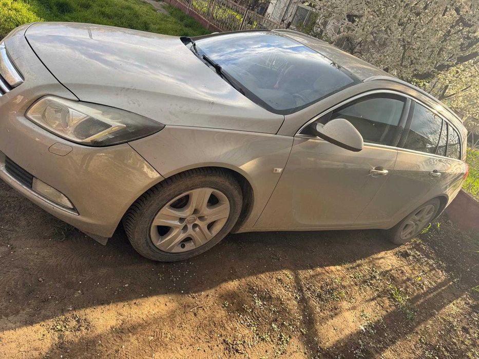 Vând urgent Opel insigna
