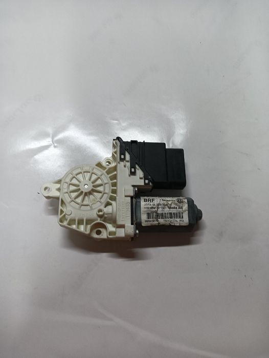 Motoras Geam Electric Skoda Octavia Ii Combi 1Z5 2004 - 2013 1K095979