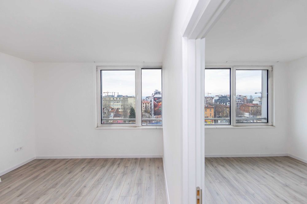 Продава се Двустаен апартамент в София, Център - 61 кв.м за 1649 €/кв.м - Снимка #7