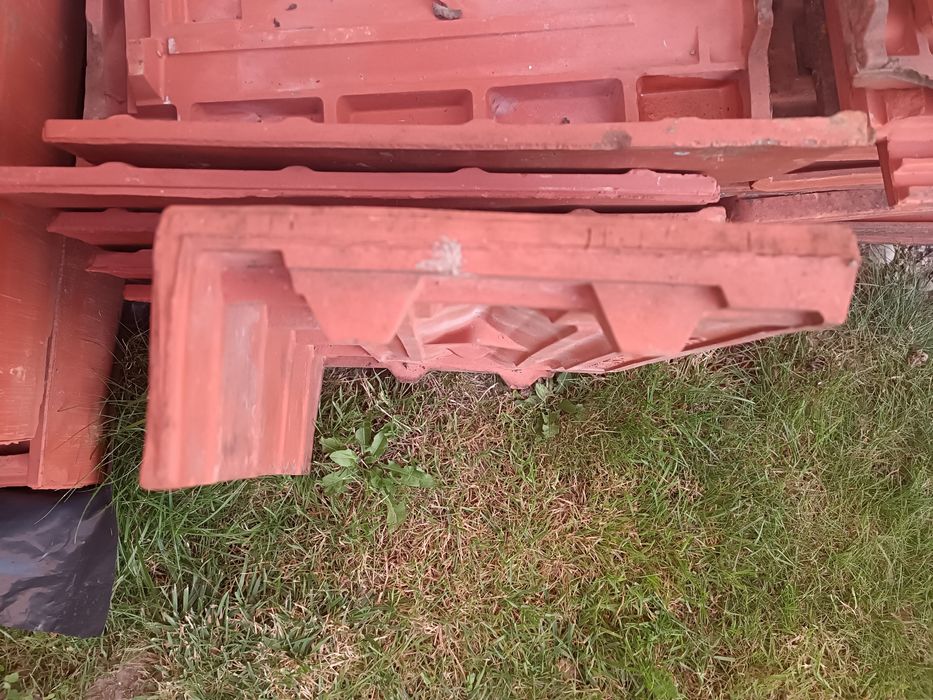 Vând 22 buc laterale stânga ceramica SICERAM Sighisoara