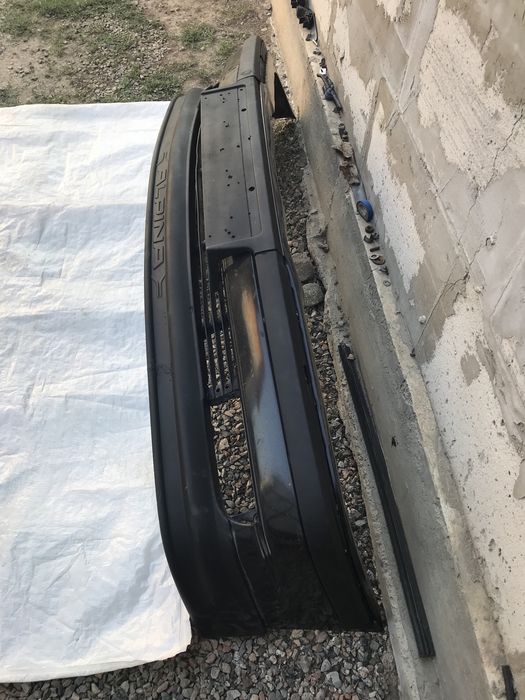 Бампера BMW E38 фары