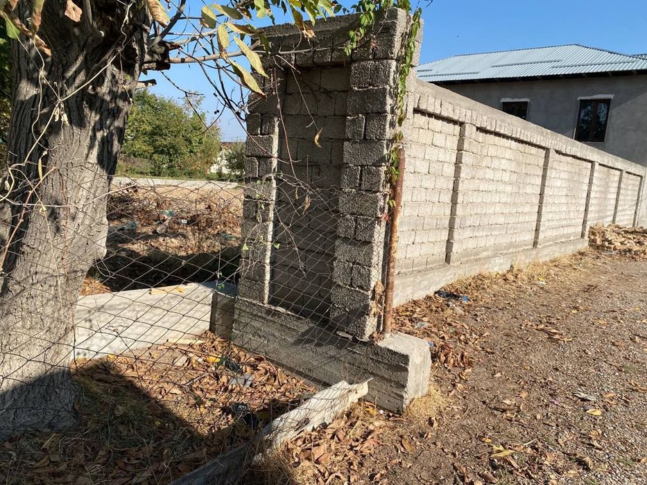 Yangi O'zbekiston bog'i yaqinida yer sotiladi. Продается земельный уча