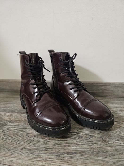 Обувки guess, nike, exclusive jeans, deichmann