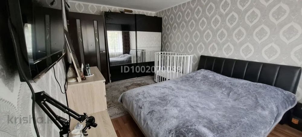 СРОЧНО! ПРОДАМ 3-х ком.кв. Возможен торг.