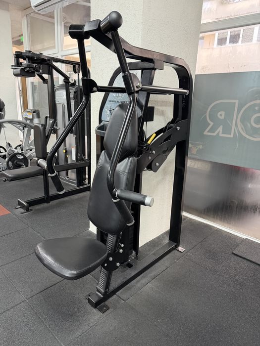 Aparat de impins la piept profesional Nautilus