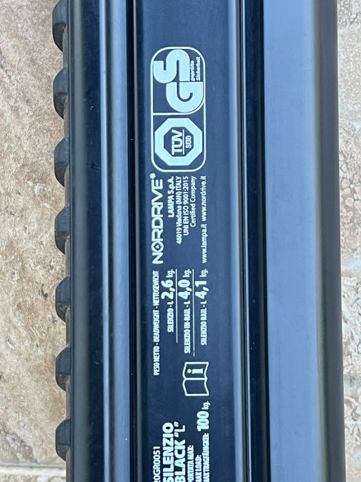 Черни напречни греди Nordrive Silenzio L 128см.