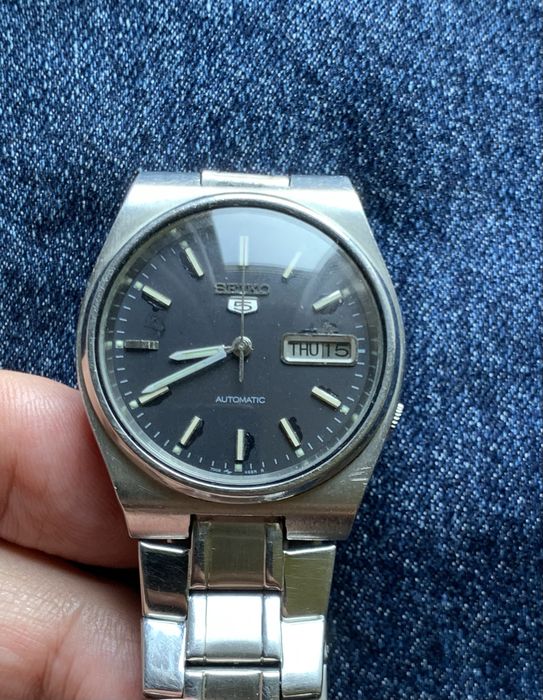 Ceas automatic  Seiko 5 cu data/zi.Cadran albastru.Superb!