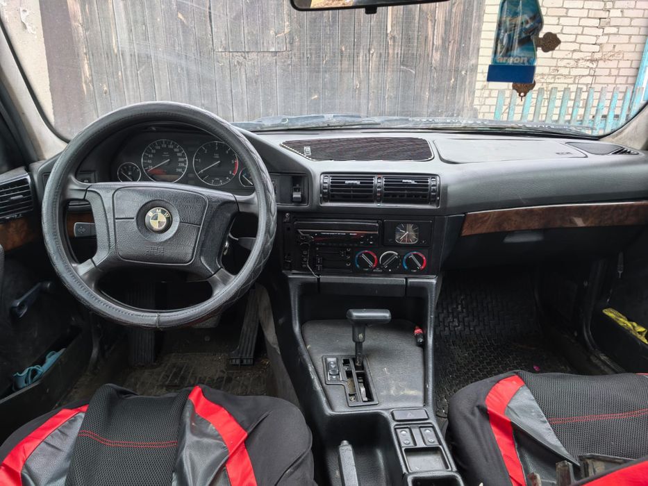 Продам  БМВ  е34