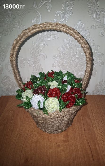 Красивые цветы из бисера .