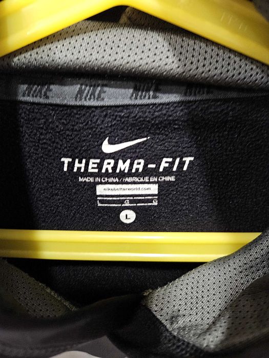 Дамски суетшъри Nike