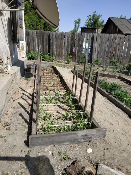 Продам участок с домом в центре