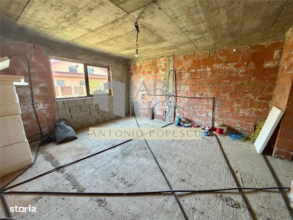 Casa P+M la rosu, in Paulestii Noi.