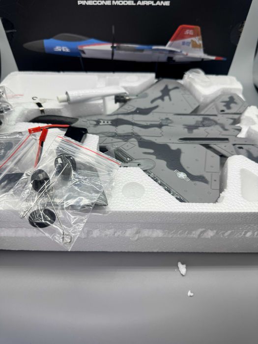 RC самолет изтребител SG-F22 (F-22)дистанционно 2.4GHz,4 канала,Xpilot