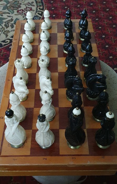 Продам шахматы 2 комплекта