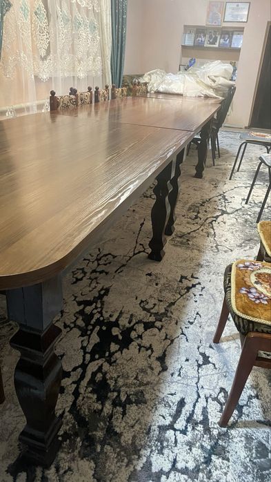 Продается стол 1.10х2,10,190мм