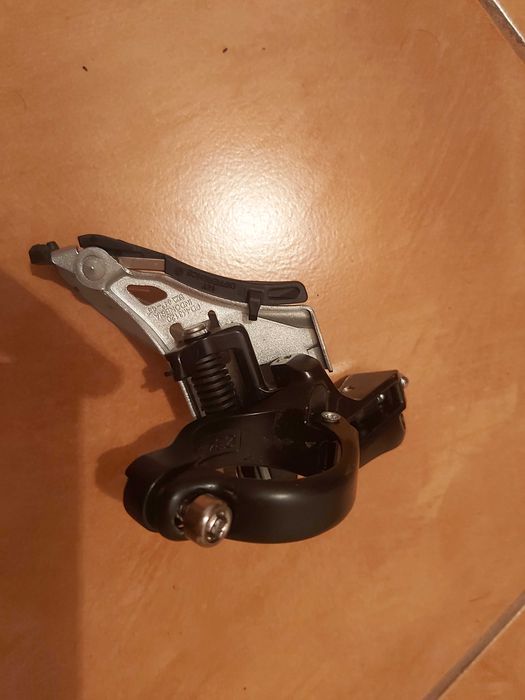 Schimbator foi Shimano Alivio Model FD-M3120 (tehnologie Side Swing)