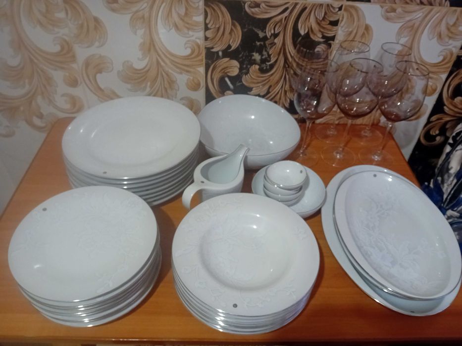 Farfurii de portelan