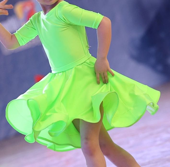 Рейтинговое платье для бальных танцев