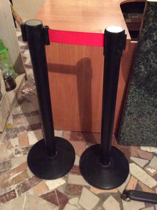 Стойки оградительные для кафе и баров .цена за одну пару.