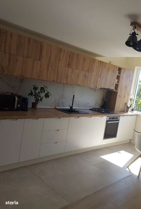 Apartament de 4 camere,  100 mp, parcare, zona Stadionului