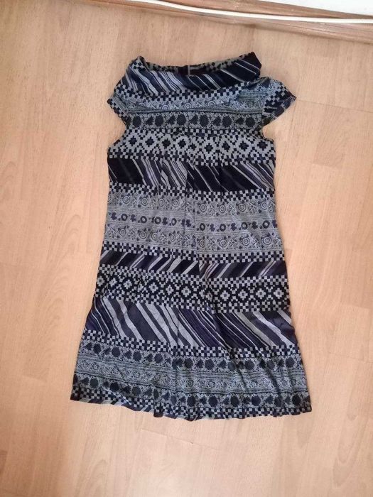 женская одежда   .