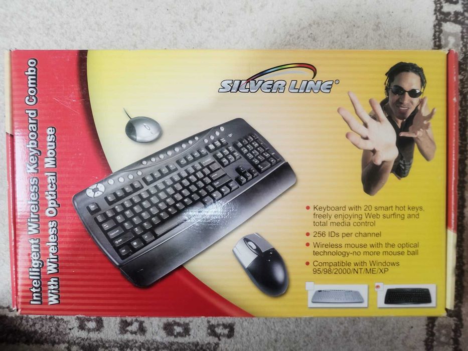 Pachetul combinat de tastatură și mouse optic wireless Silver Line