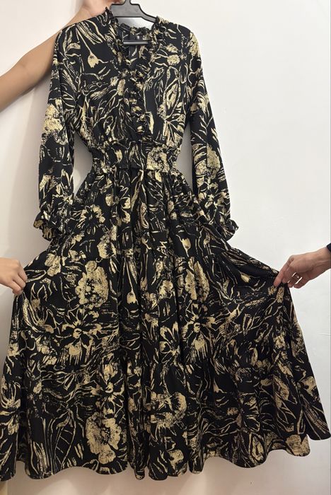 Платье вечернее 48р