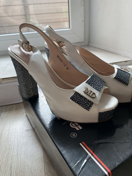 Туфли, босоножки