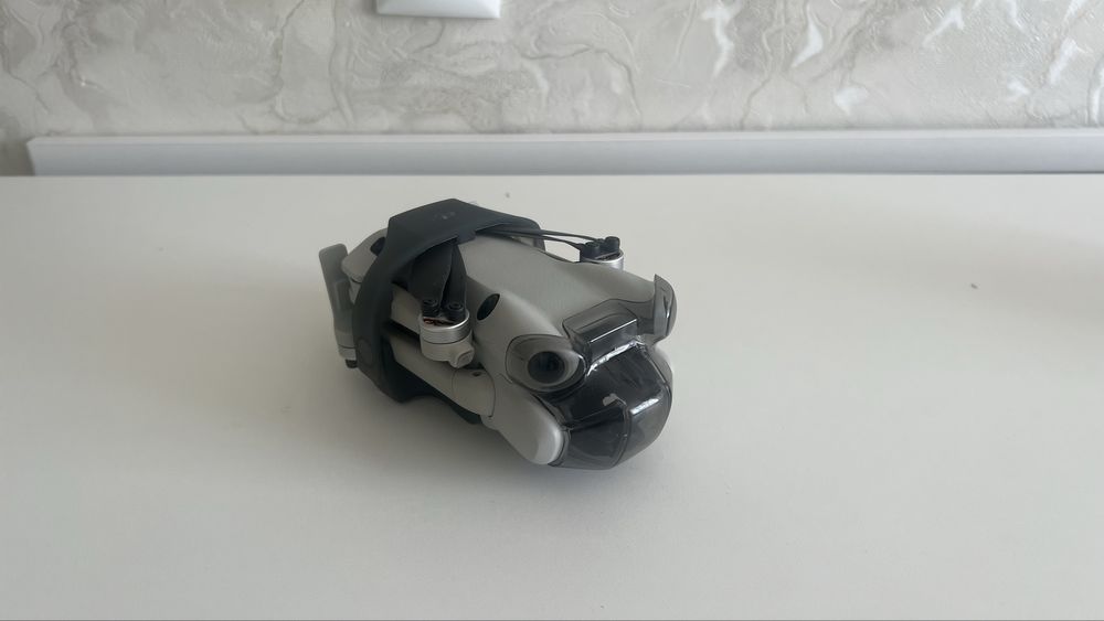 Дрон dji mini 4 pro