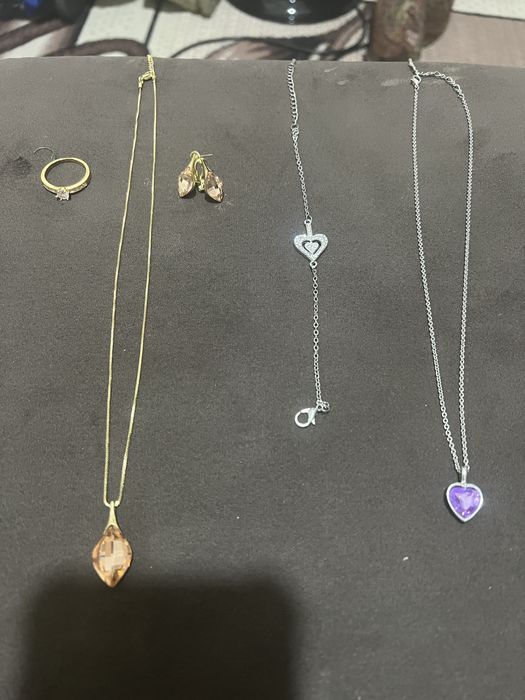 Срочно продаю украшения