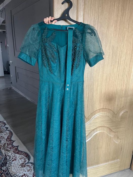 платье вечернее