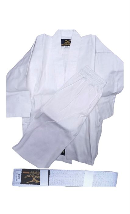 Каратэ кимано MIZUNA